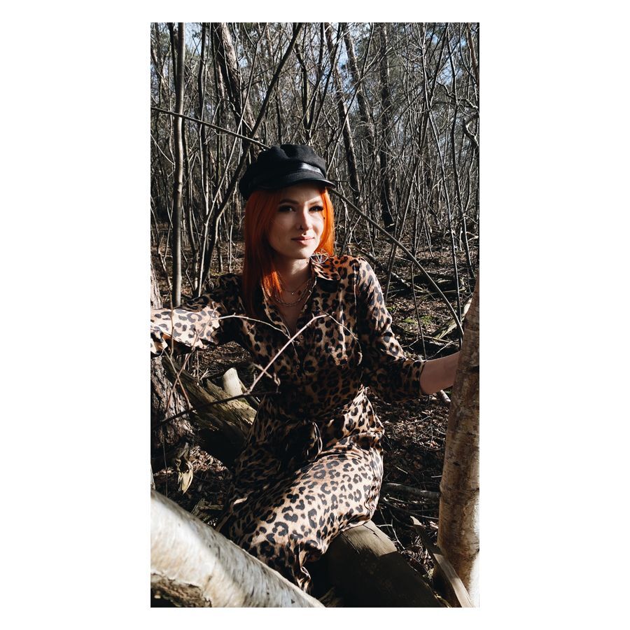 Leoparden Kleid Dunkel Leoparden Kleid Dunkel