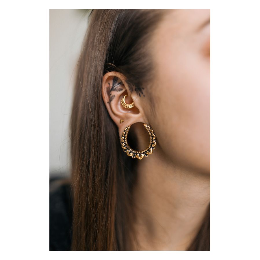 Ear Saddles Flower Ear Saddles Flower