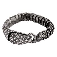 Silbernes Snake Armband aus Chirurgenstahl 316L auf weißem Hintergrund