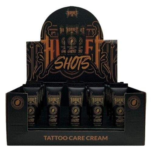 Schwarze Box mit Tattoo Pflege Creme Shots, dekorativer Schriftzug, Wildcat Marke