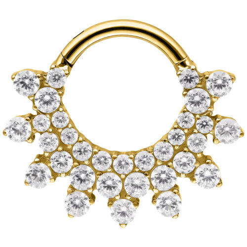 Goldener Septum Clicker mit mehreren klaren Kristallen auf weißem Hintergrund