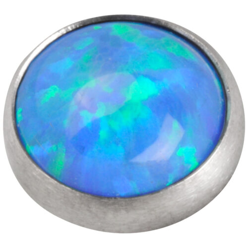 Runder synthetischer Opal in Mintgrün eingefasst in silbernem Titan, Nahaufnahme